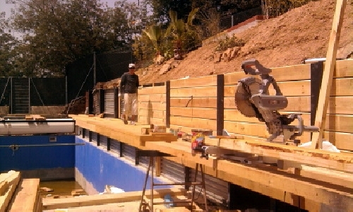 Obra de tarima exterior