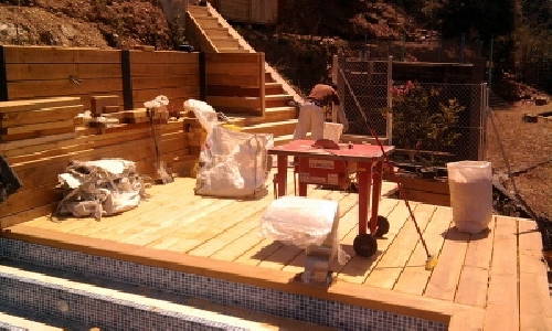 Obra de tarima exterior