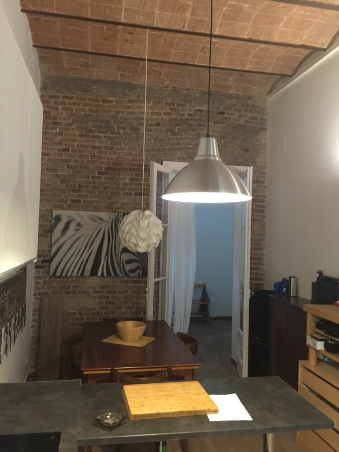 OFFICE CON RECUPERACIÓN DEL LADRILLO Y EL ENTREVIGADO