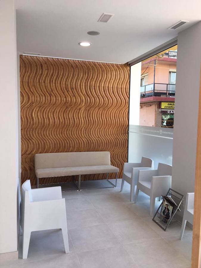 Panel de madera lacado