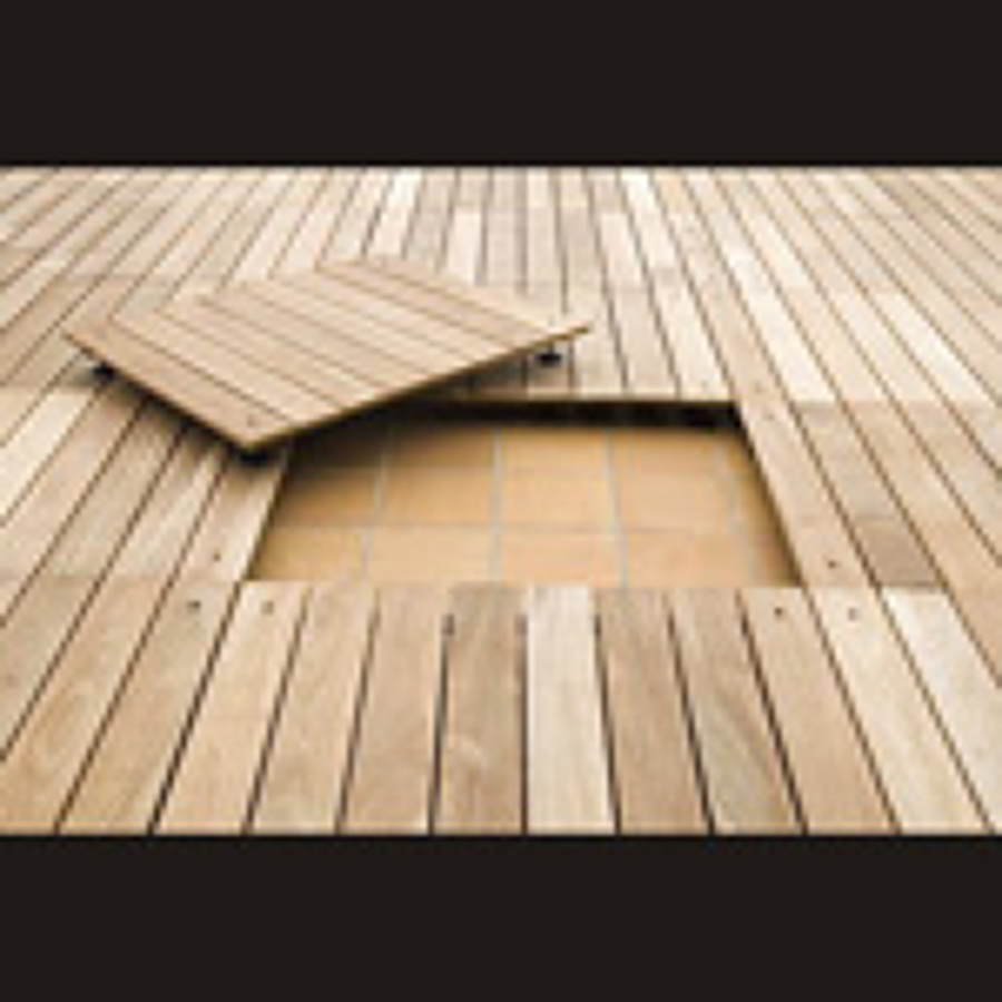 paneles de madera sobre suelo 