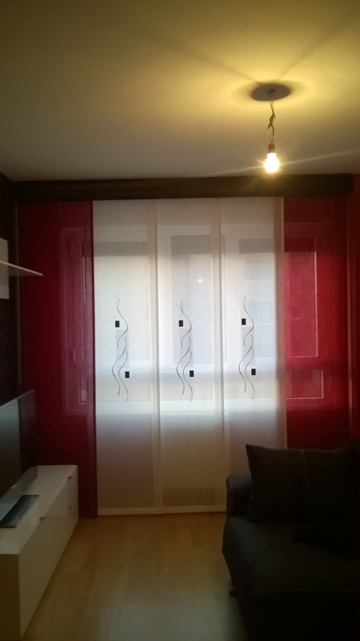 paneles japoneses con galeria tapizada