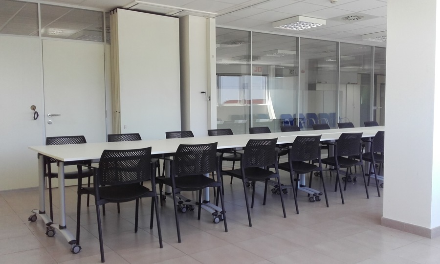 Paneles móviles aparcados