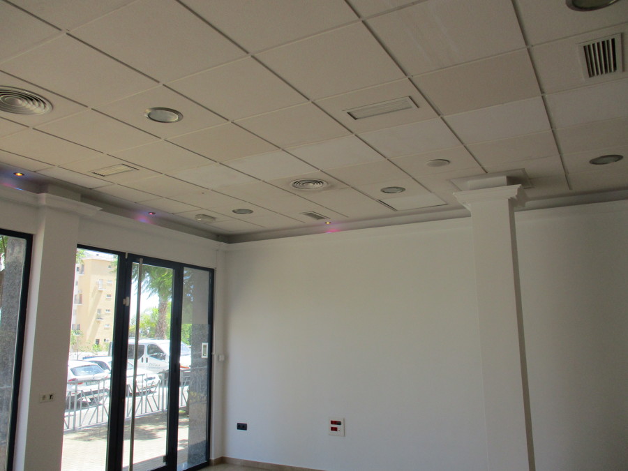 Paramentos y falso techo de escayola terminados
