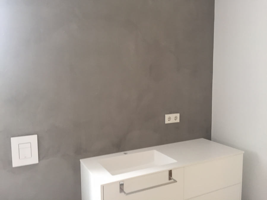 Pared baño en microcemento