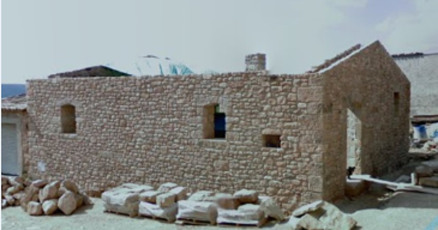 pared de piedra construida al estilo antiguo