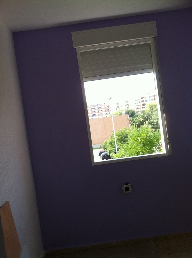 Pared Violeta