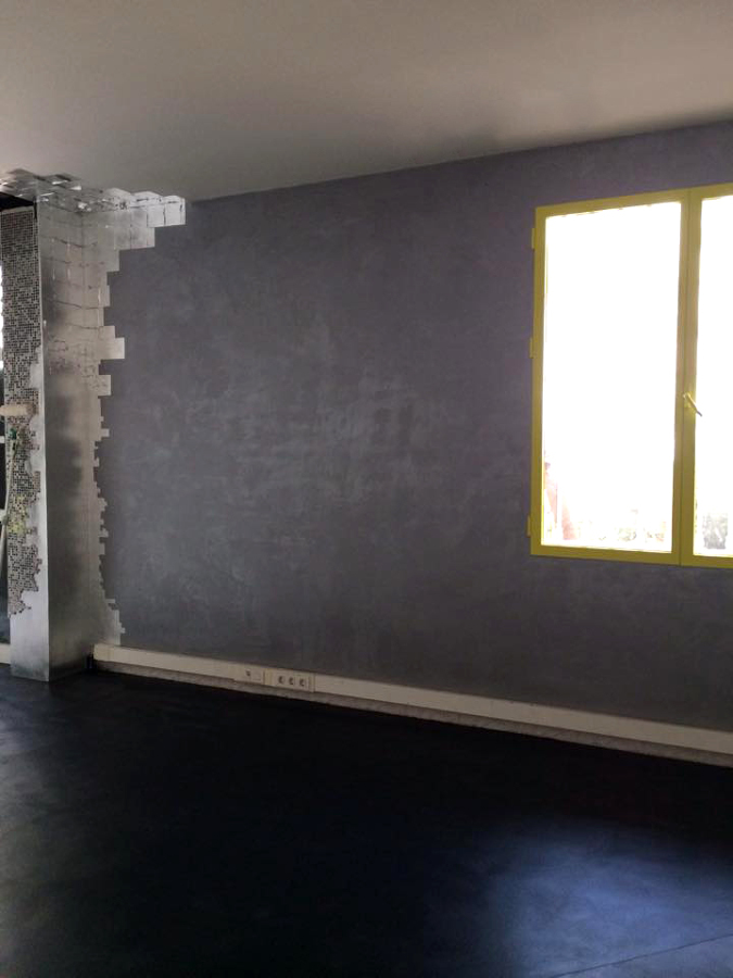 La pared efecto seda con pan de plata