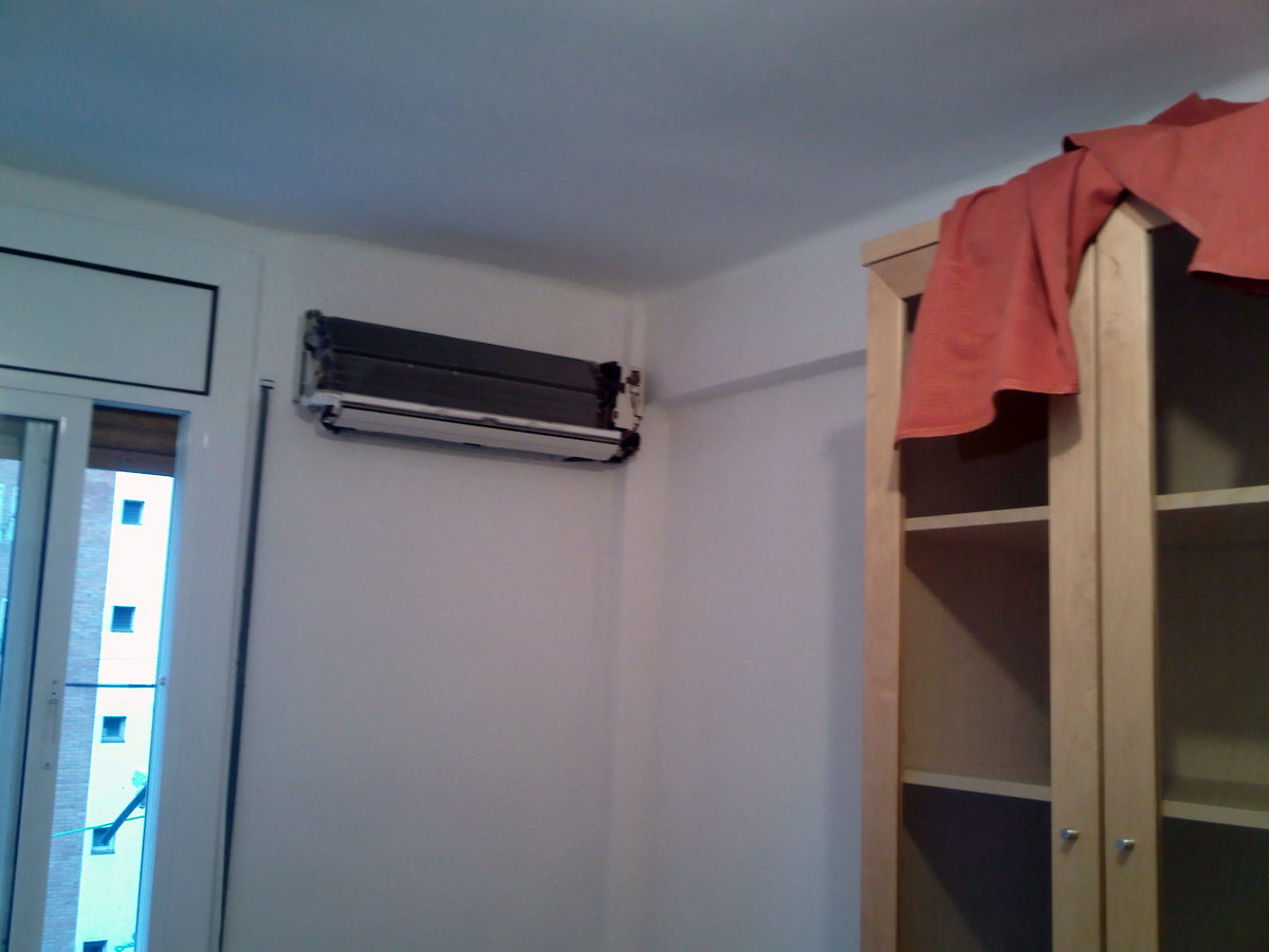 Paredes de habitación sin gotelé y pintadas