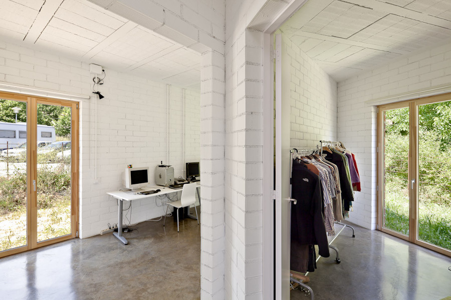 Paredes de ladrillos pintado de blanco