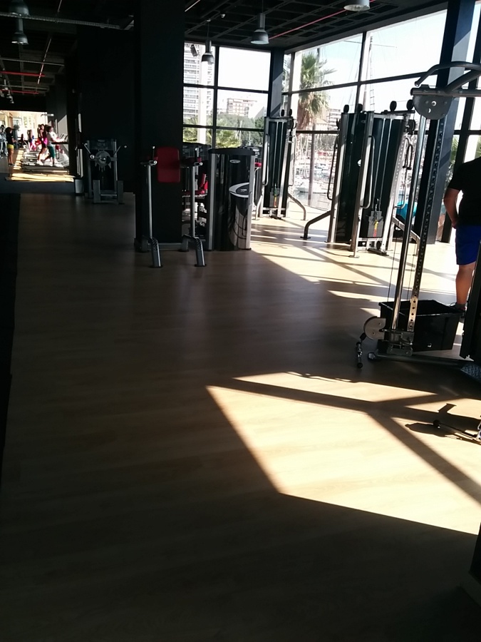 Parquecite S. L - Instalación de Gimansio Holiday Gym