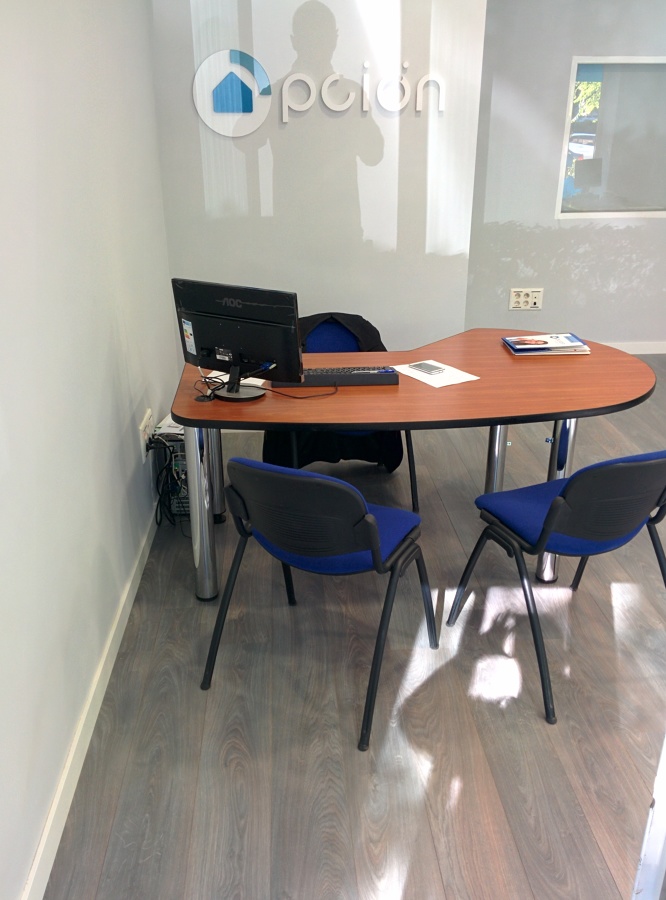 PARQUECITE SL modelo GRIS AZUL SHERWOOD de la gama Woodstock