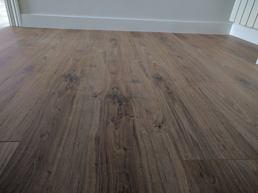 PARQUECITE - TARIMA LAMINADA - TARKETT - ESCALERAS