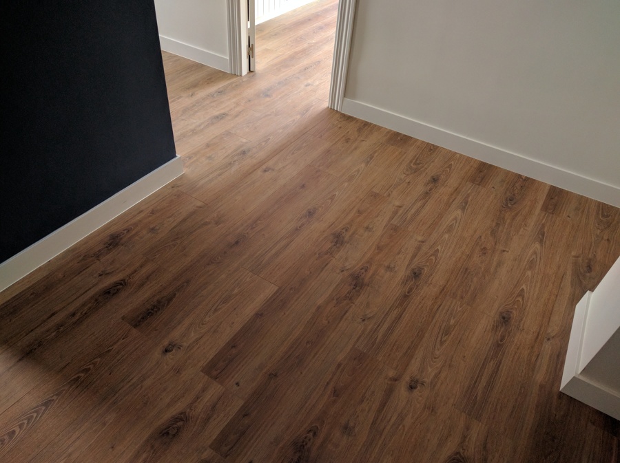 PARQUECITE - TARIMA LAMINADA - TARKETT - ESCALERAS