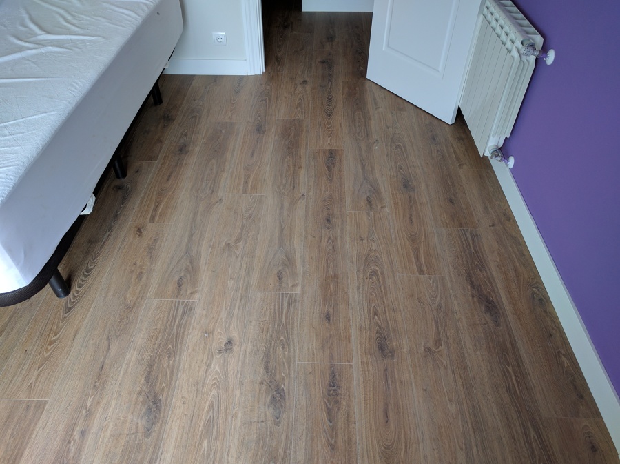 PARQUECITE - TARIMA LAMINADA - TARKETT - ESCALERAS