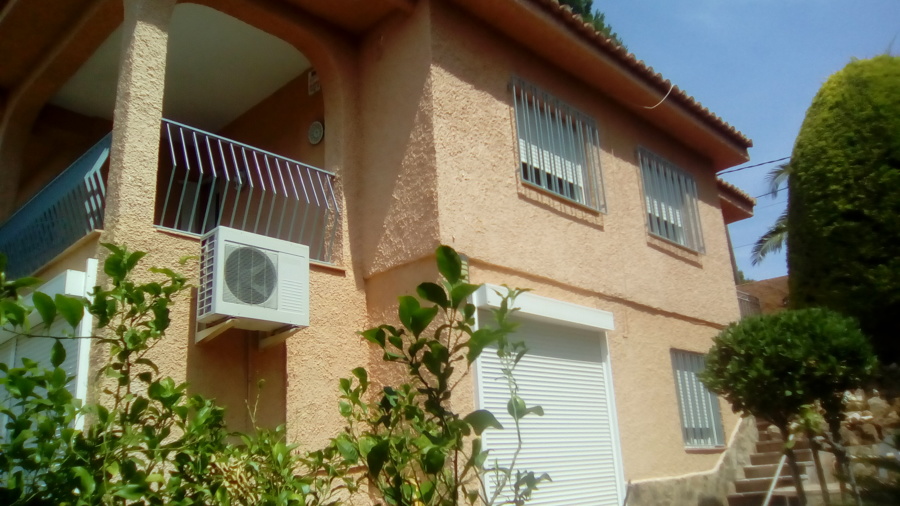 Parte trasera al jardín