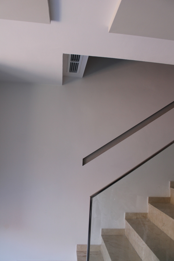 PASAMANOS INVERTIDO Y RETROILUMINADO