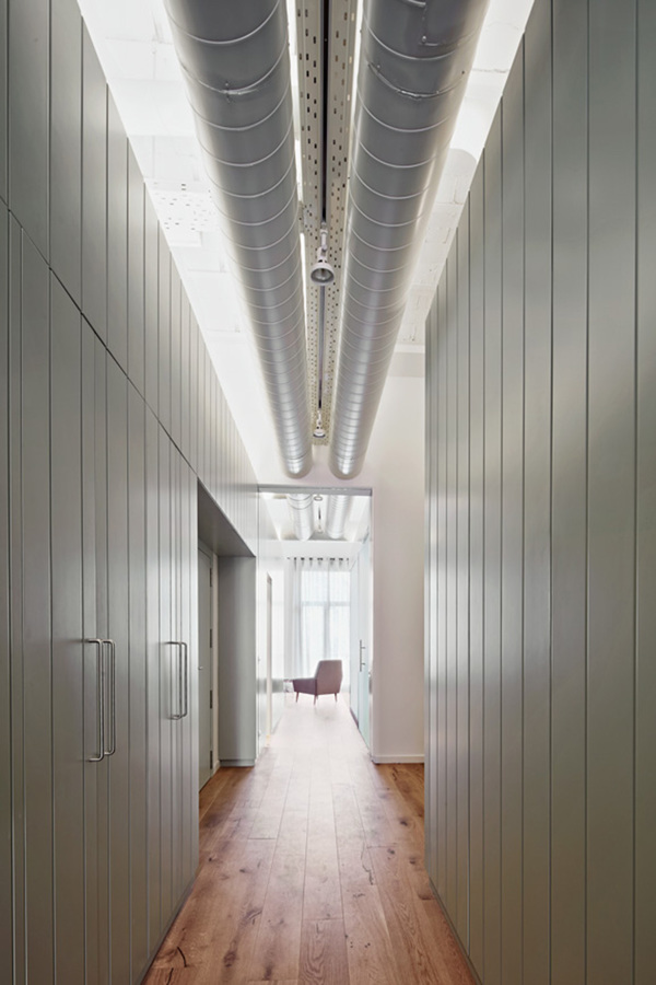 Pasillo instalaciones vistas