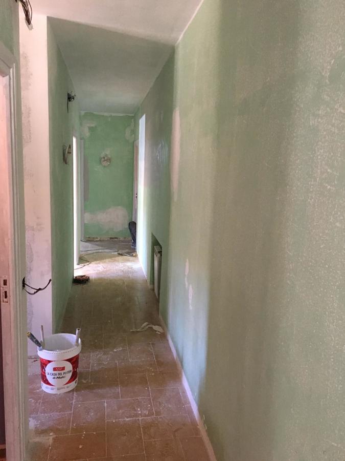 Pasillo antes de alisar