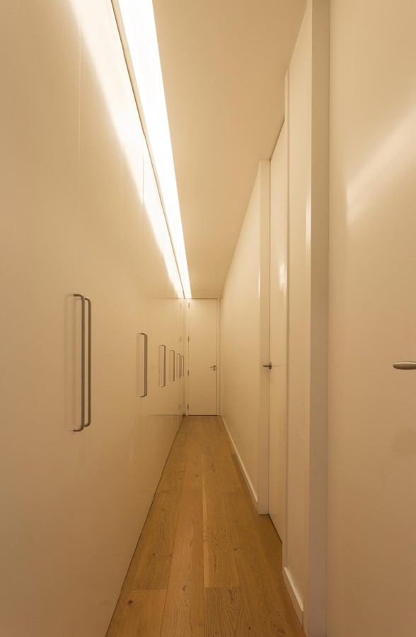 Pasillo con iluminación led