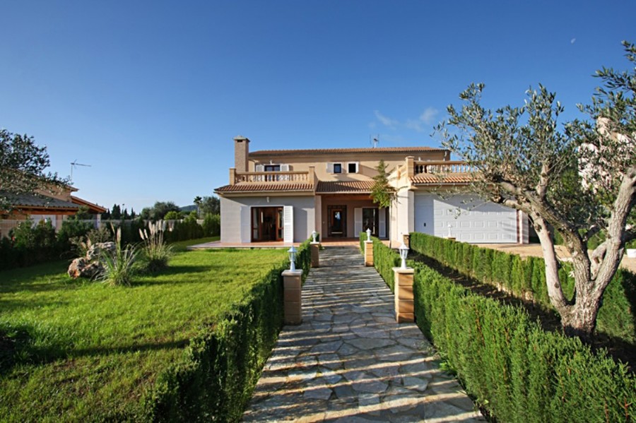 PASILLO ENTRADA PRINCIPAL