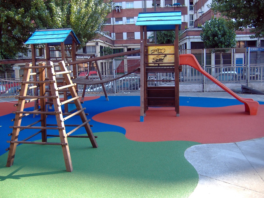 Patio. Goma de Juegos