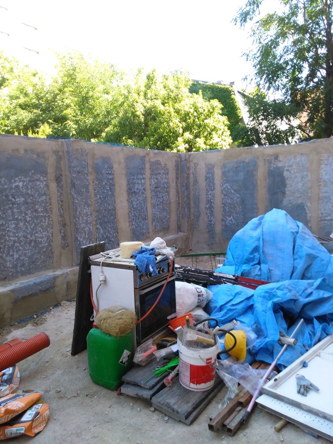 PATIO RECIVIENDO CON MALLA 