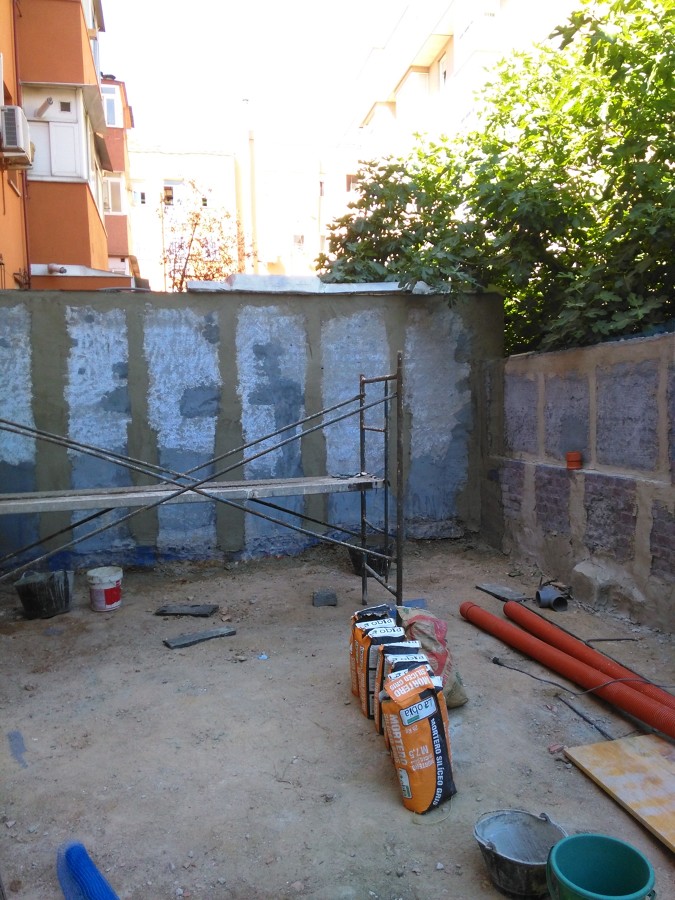 PATIO RECIVIENDO CON MALLA 