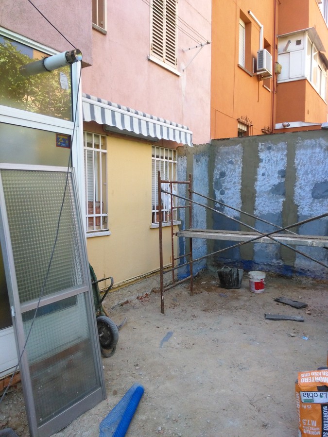 PATIO RECIVIENDO CON MALLA 