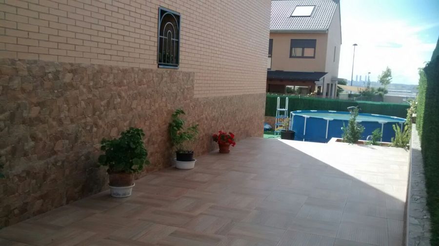 PATIO RUSTICO
