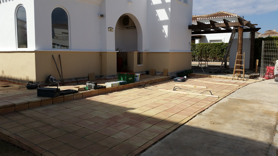 Pavimentado zona exterior