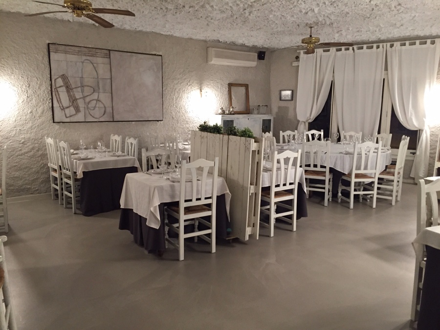 Pavimento continuo Salon Restaurante