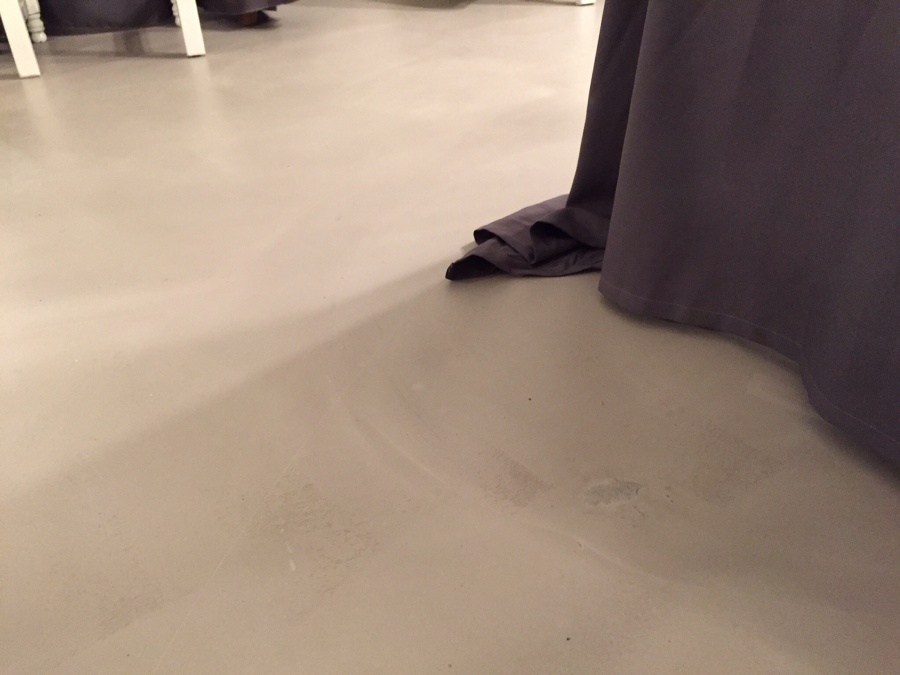 Pavimento continuo Salon Restaurante