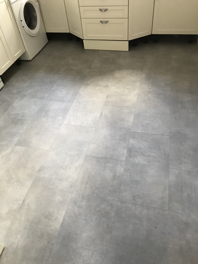 Pavimento vinílico Quick Step en Cocina