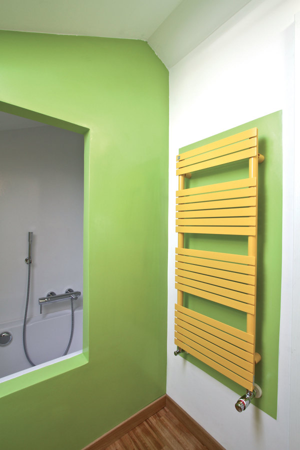 PAVIMENTOS Y PAREDES EN RESINA DECORATIVA