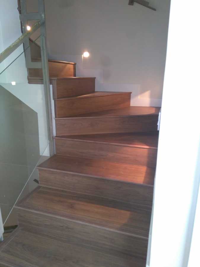 Peldaños compensados