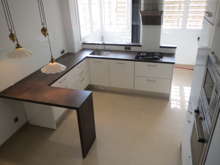 Peninsula alta para el desayuno