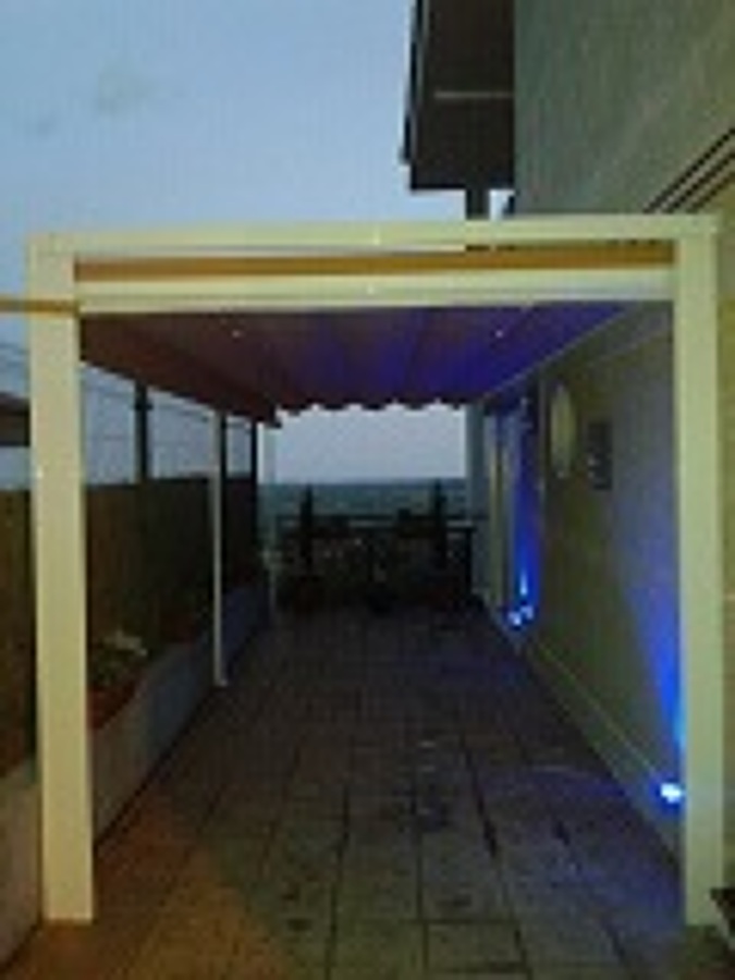 Pérgola con iluminación de leds