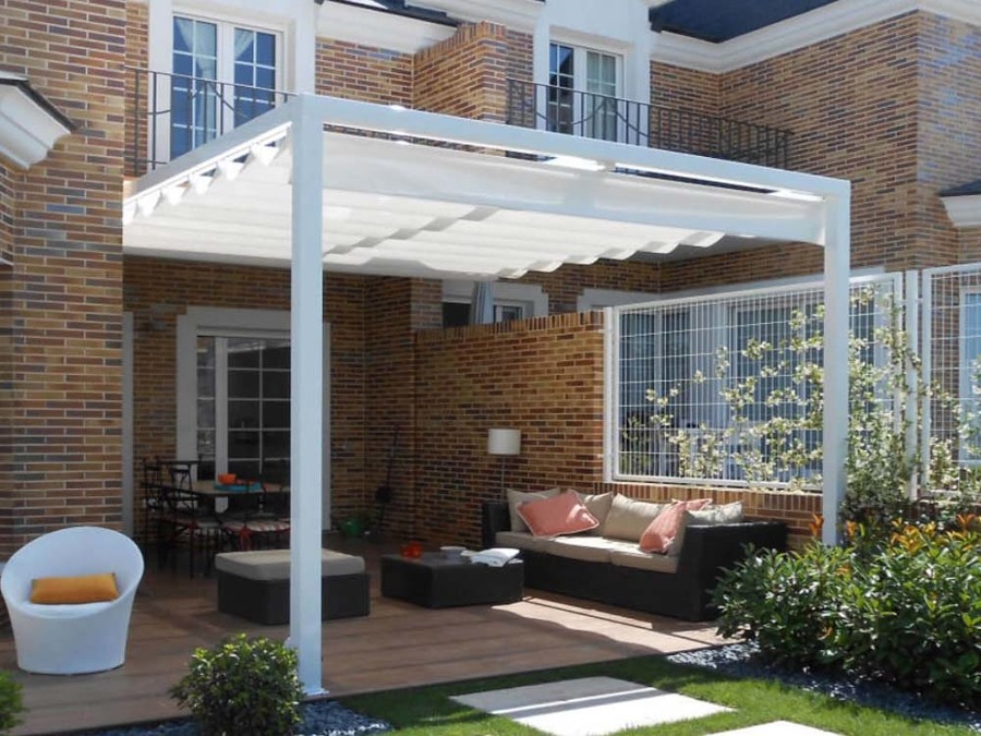 Pérgola de aluminio o inoxidable con toldo corredero