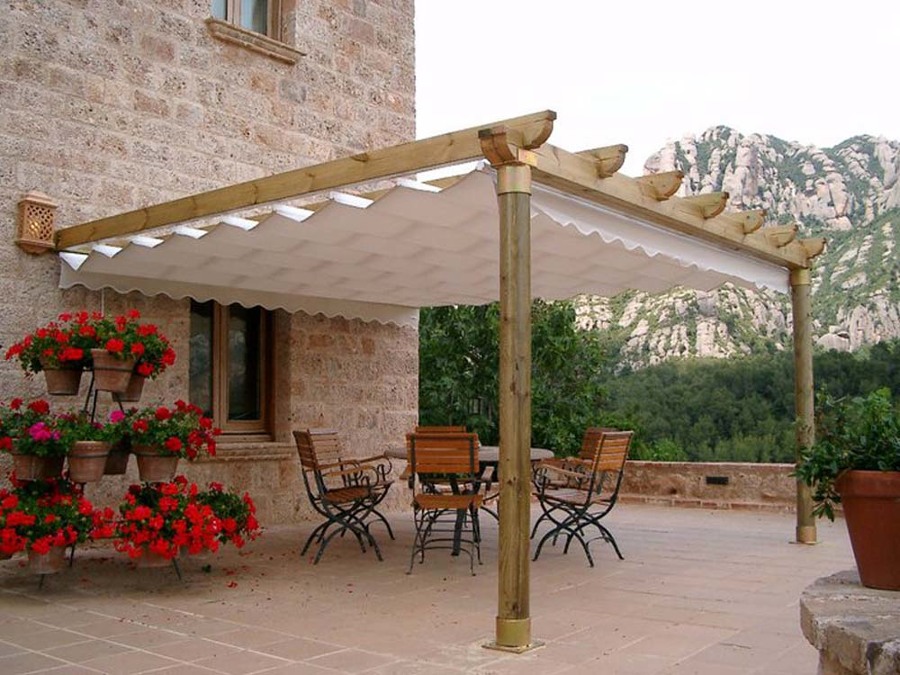 Pérgola de madera con toldo