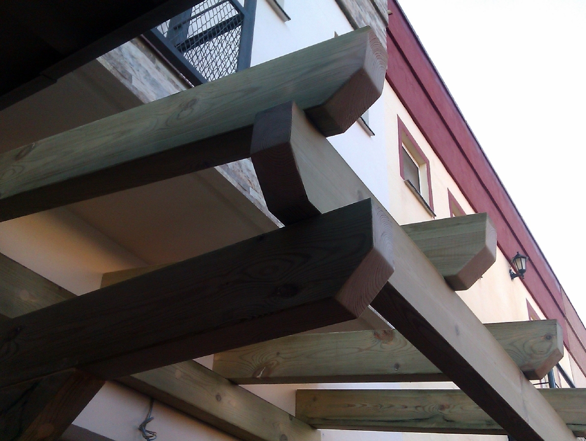 pergola tratada