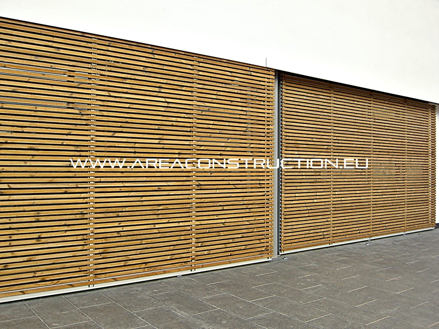 Colosía corredera de madera