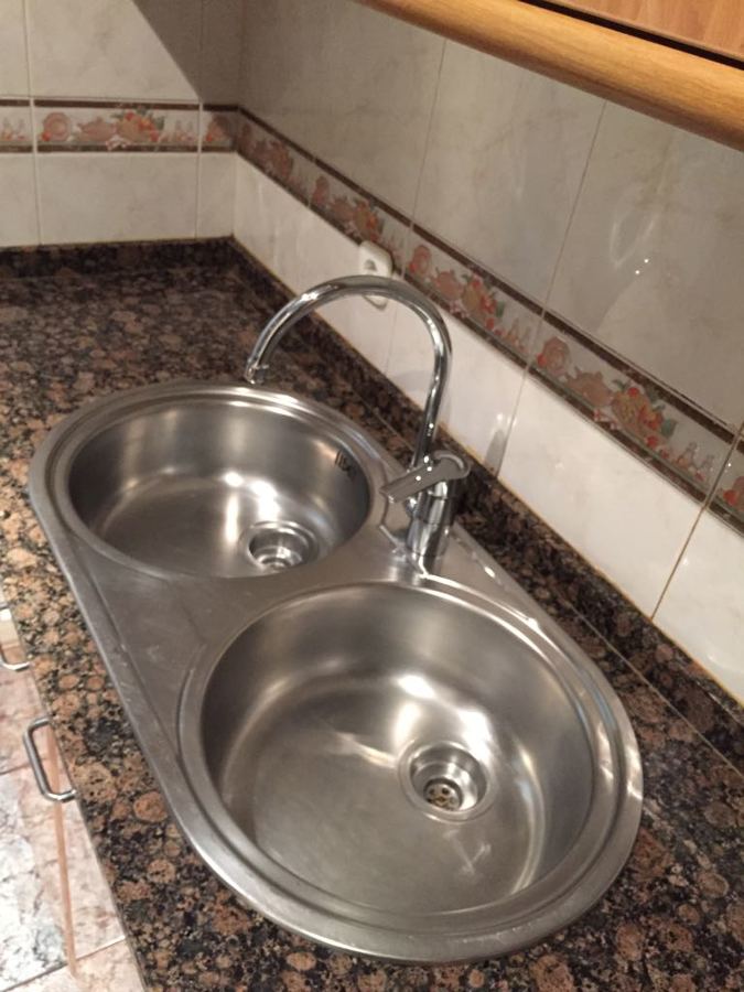 fregadero-desinfectado-brillante-limpieza-profunda-barcelona-despues-07