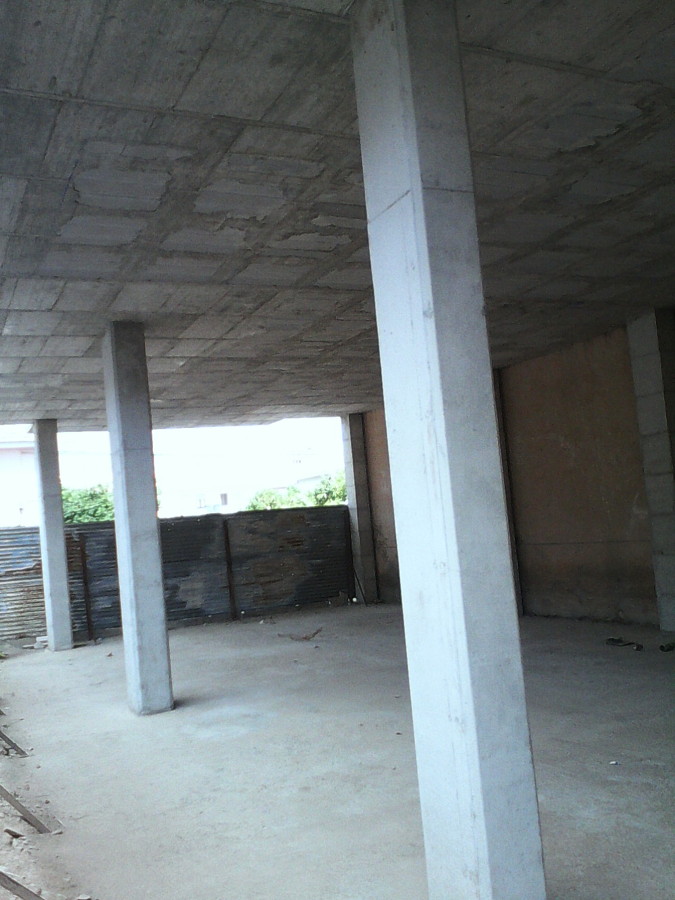 Pilares de hormigon visto