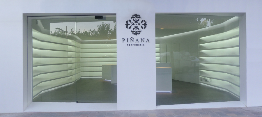 Piñana Perfumería. Peñiscola. Castellón. 2011