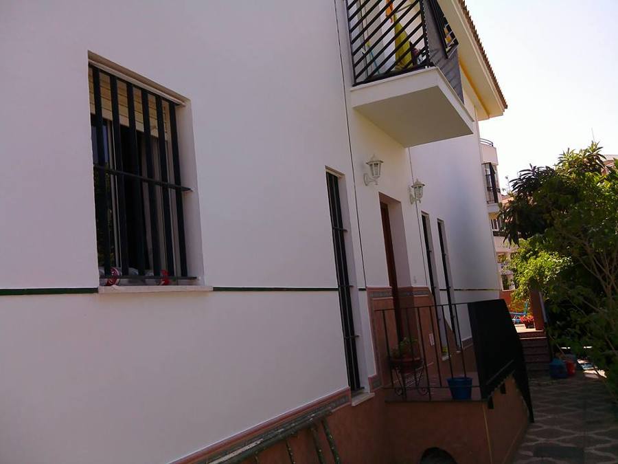Pintado con pintura elastomera todo el duplex exterior por haver costas cercas