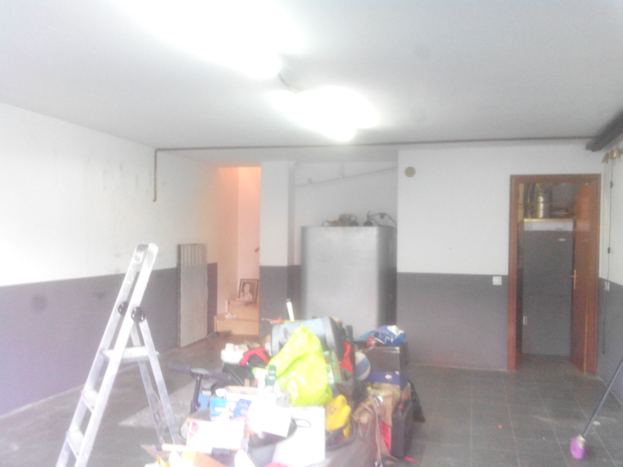 Pintado de Garaje en Colores Gris y Blanco.