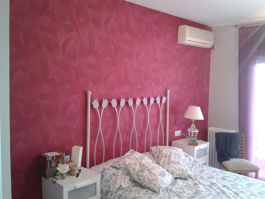 PINTADO Y EMPAPELADO CABEZAL DORMITORIO