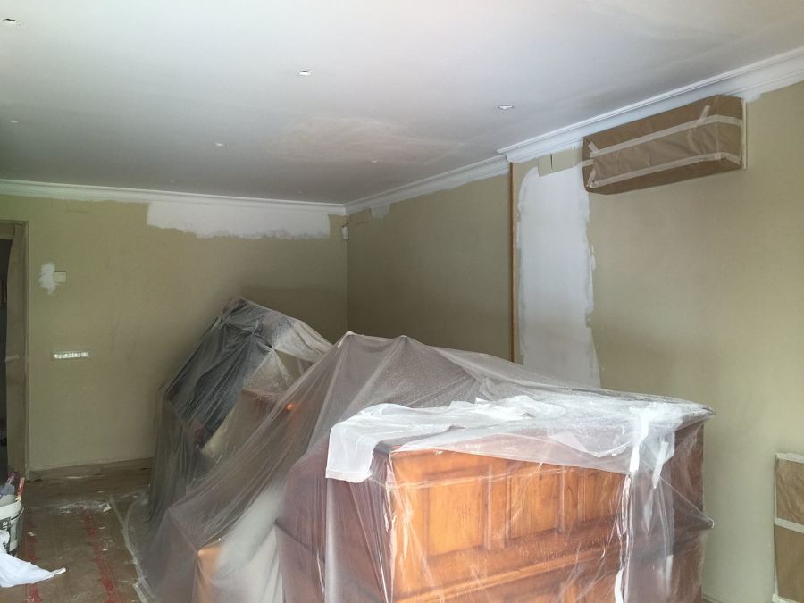 Pintando un salón-comedor