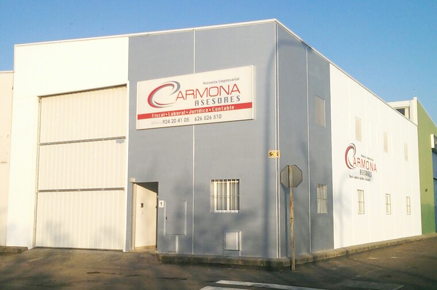 PINTURA EFECTO METALIZADO EN FACHADA DE NAVE INDUSTRIAL